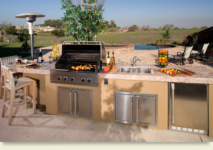 Outdoor Kitchen